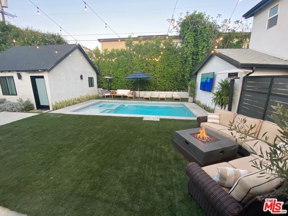 1420 Stearns Drive - Photo 14