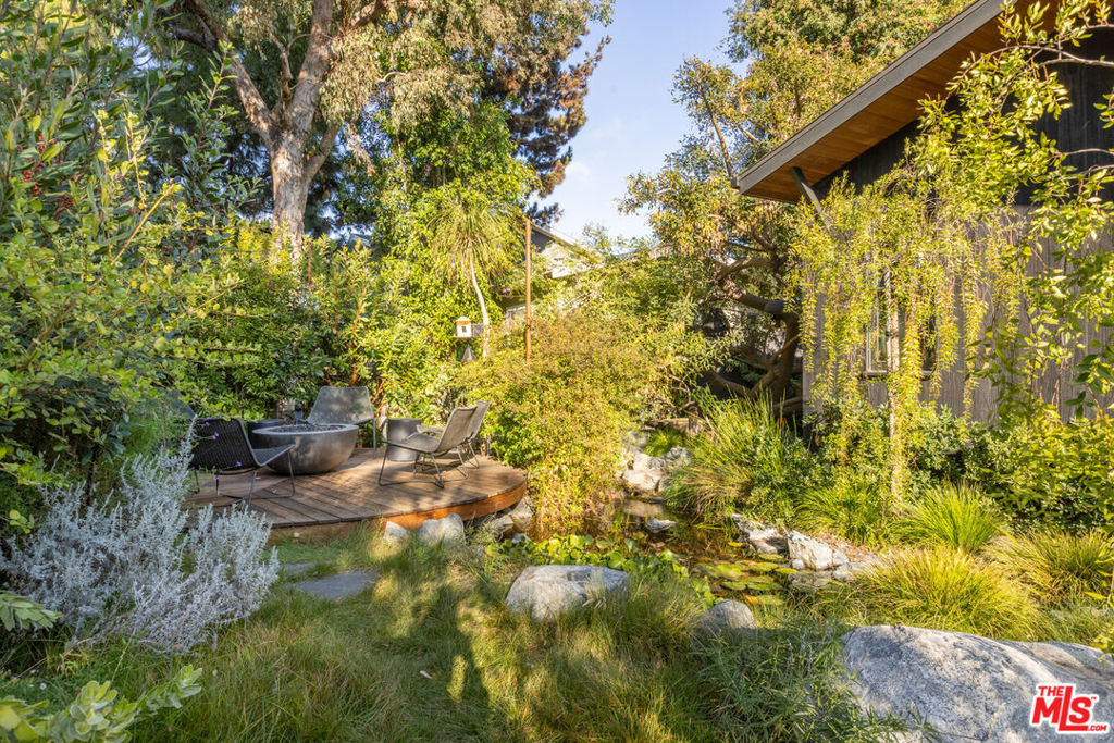 746 Marco Place - Photo 8
