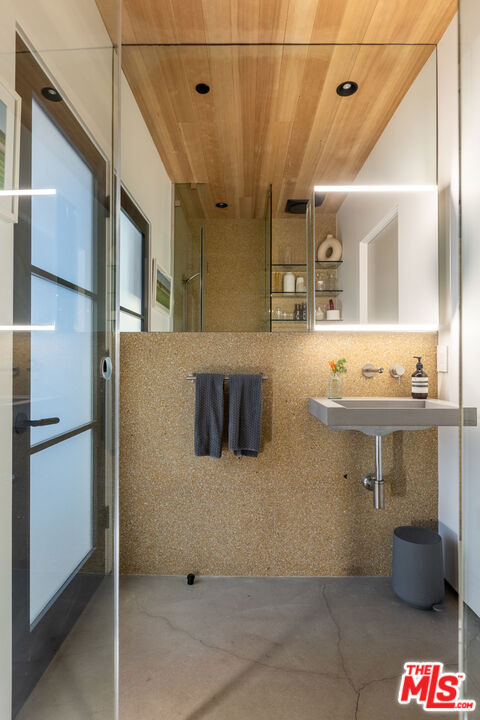 746 Marco Place - Photo 58