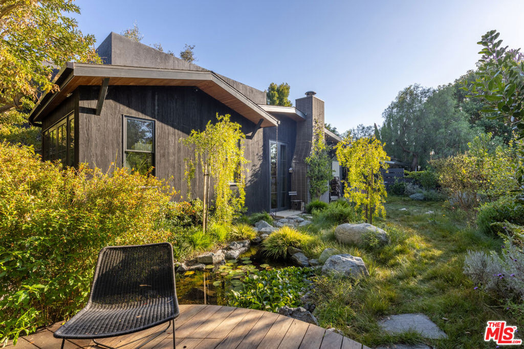 746 Marco Place - Photo 10
