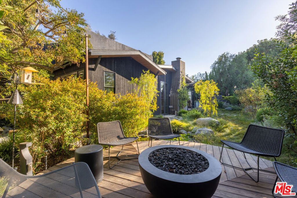 746 Marco Place - Photo 9