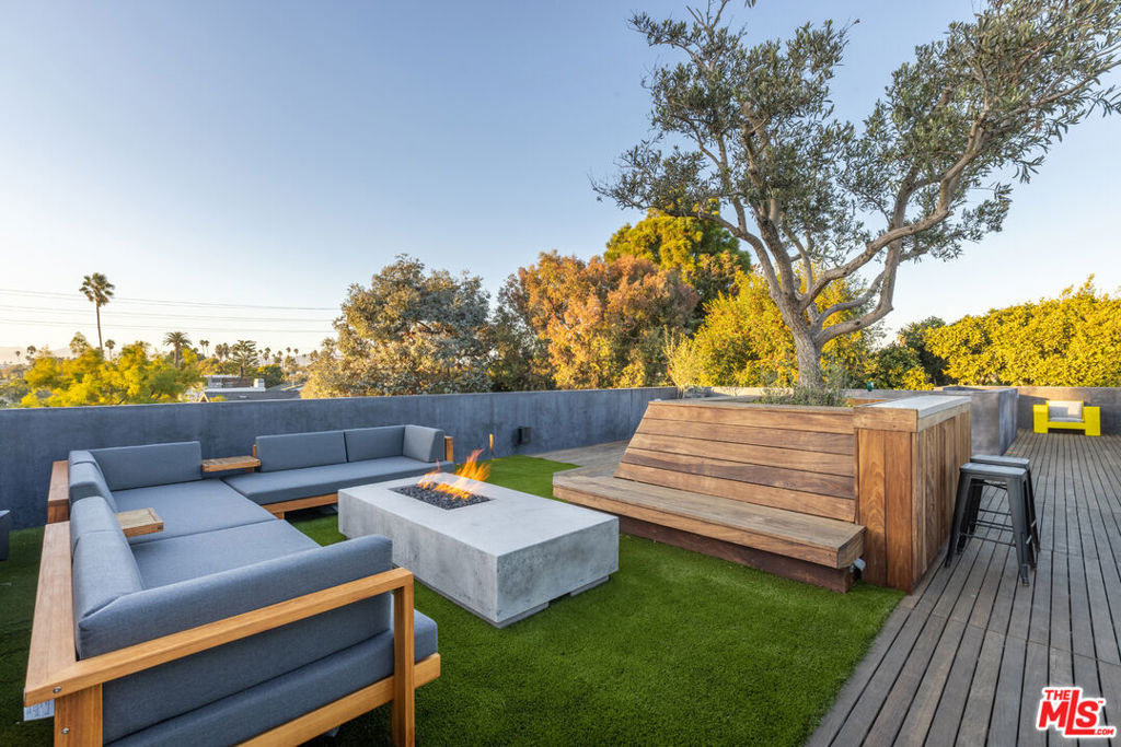 746 Marco Place - Photo 69