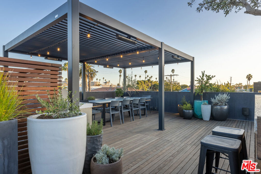 746 Marco Place - Photo 64