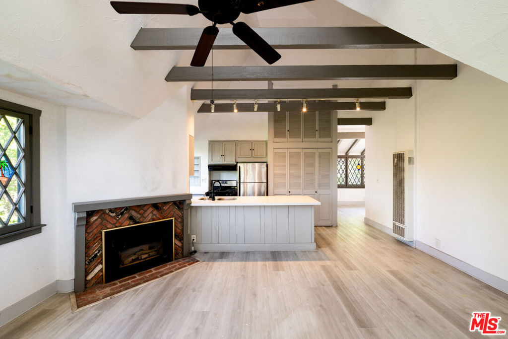 1954 Hillcrest Road - Photo 11