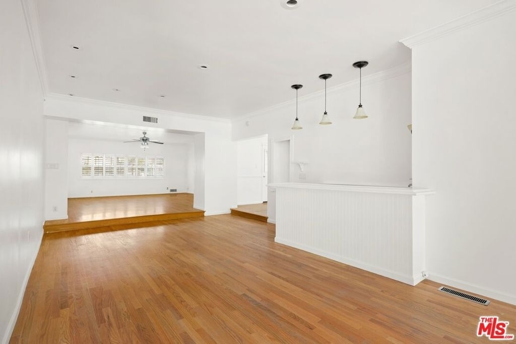 4309 Gentry Avenue - Photo 8