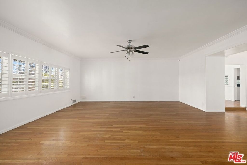 4309 Gentry Avenue - Photo 3