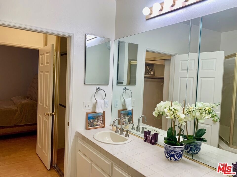 4189 Vineland Avenue - Photo 19