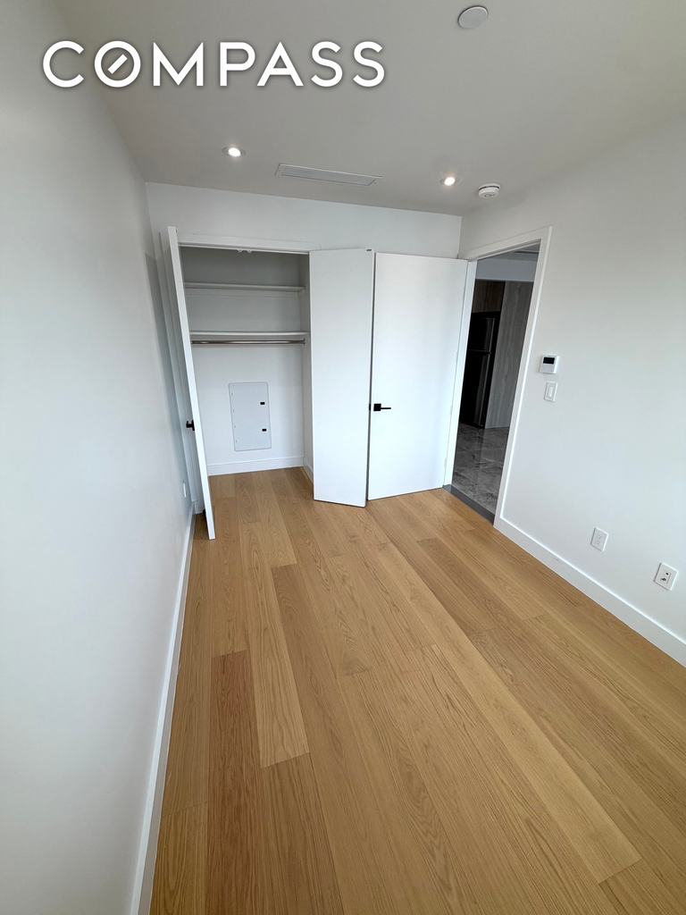 55th Street - Photo 3