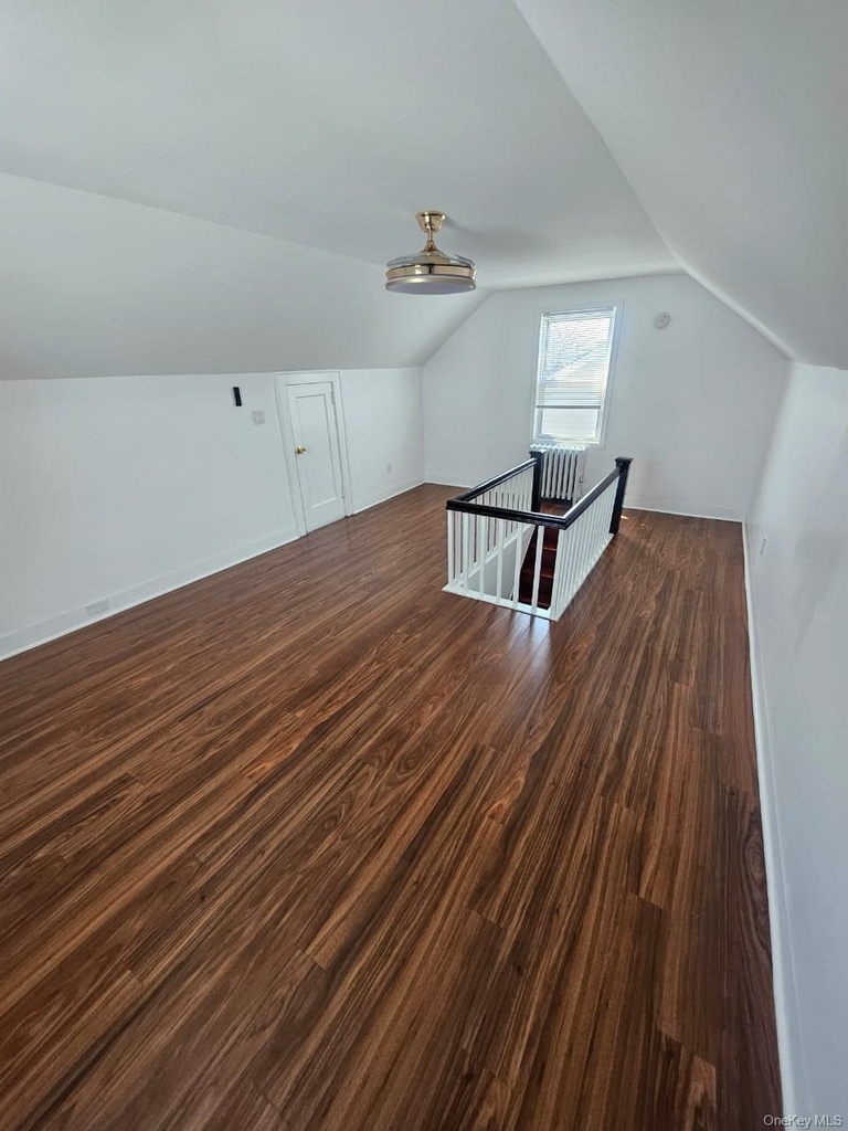 192-23 116th Road - Photo 3