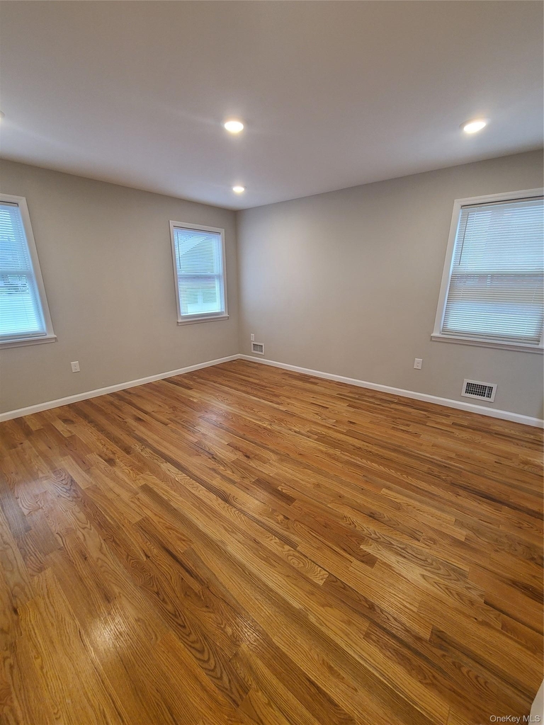 192-23 116th Road - Photo 1