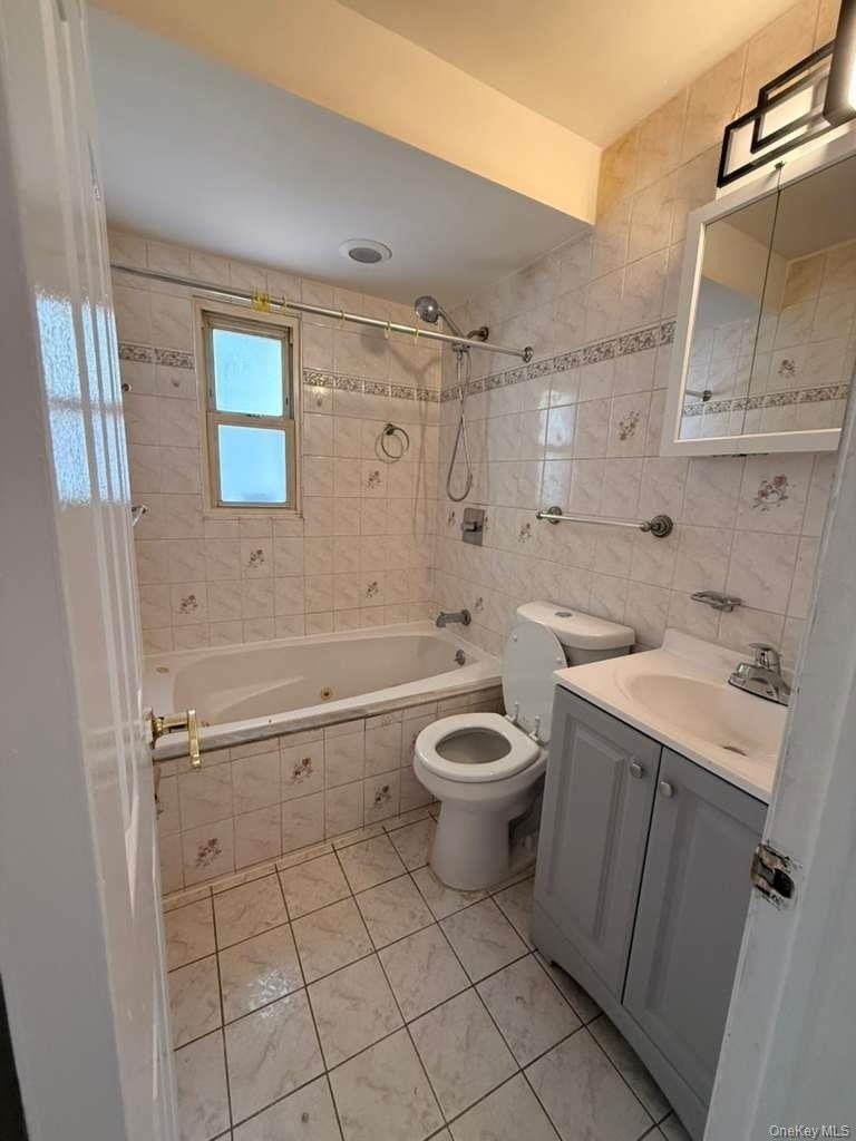 120-54 194th Street - Photo 4