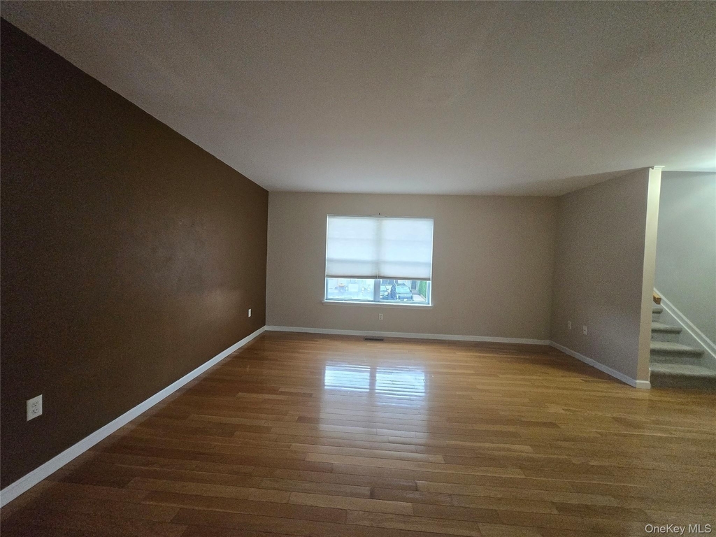 60 Evan Road - Photo 4