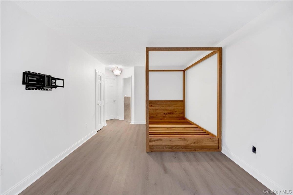 500 High Point Drive - Photo 13