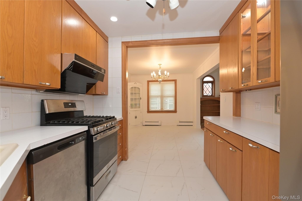 24948 Rushmore Terrace - Photo 10