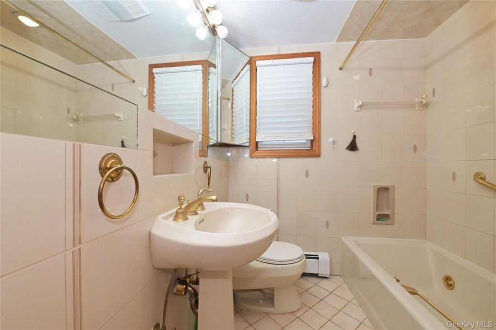 24948 Rushmore Terrace - Photo 16