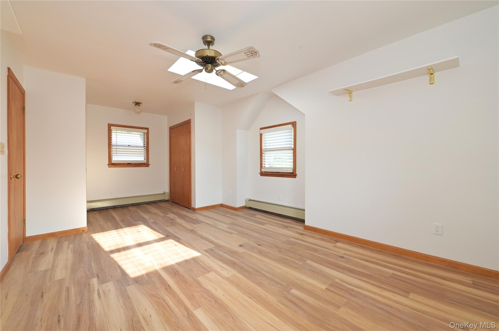 24948 Rushmore Terrace - Photo 15
