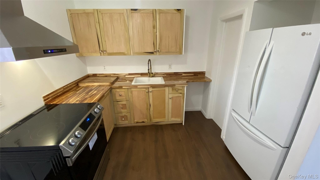 102 Sullivan Street - Photo 1