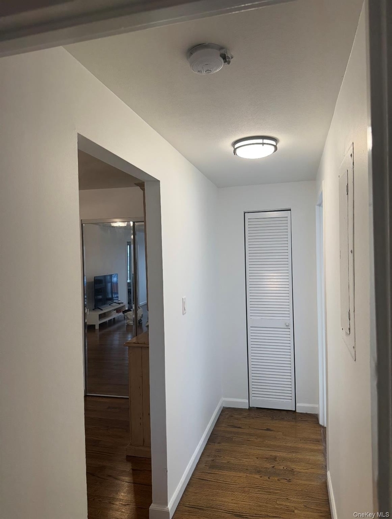 235 W Park Avenue - Photo 23