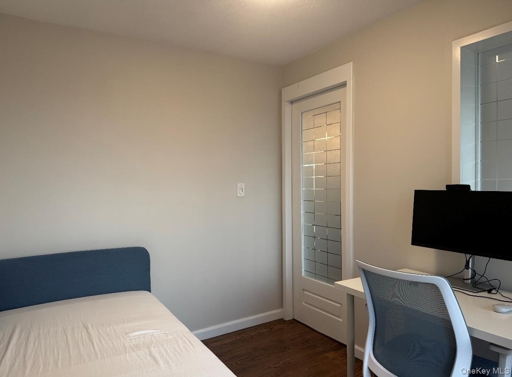 235 W Park Avenue - Photo 32
