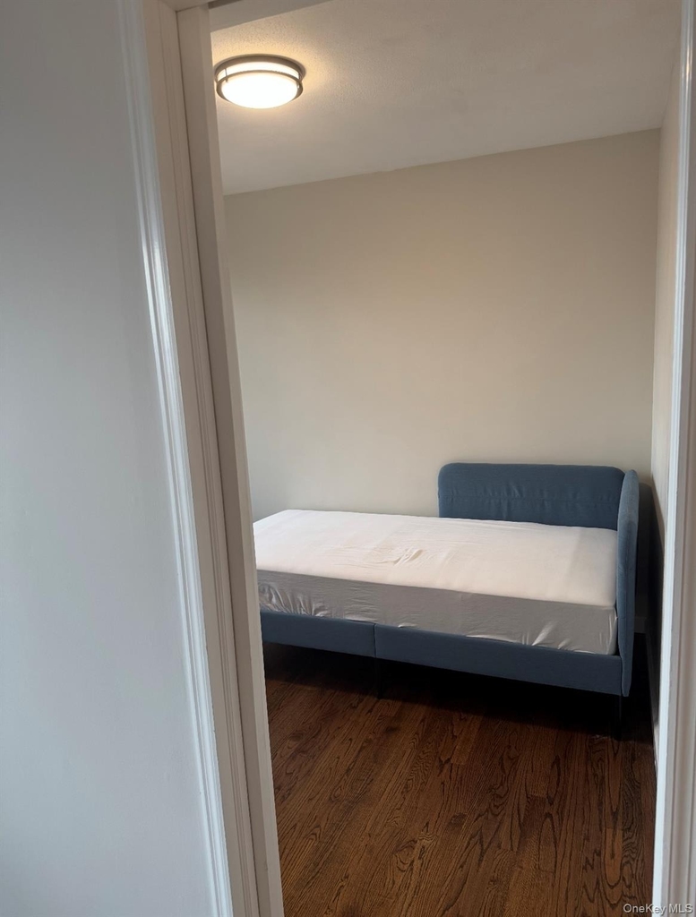 235 W Park Avenue - Photo 30