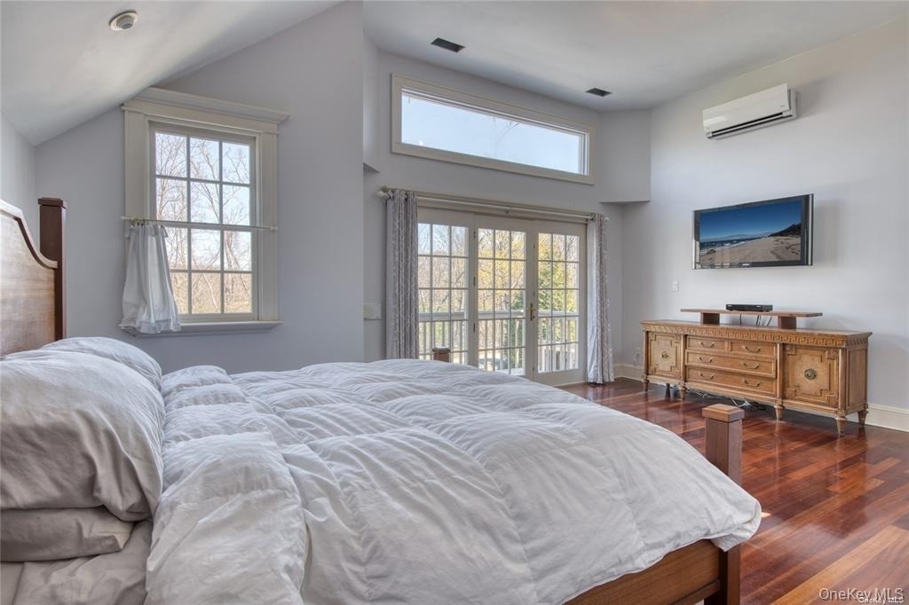 11003 Main Road - Photo 11