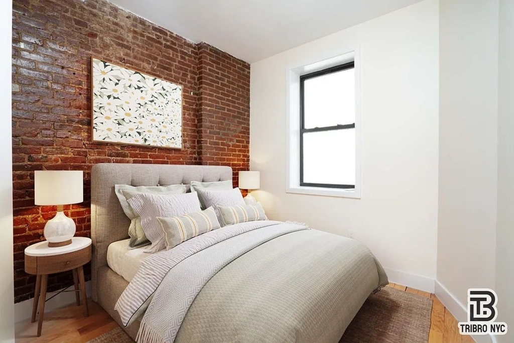 386 E 23rd Street - Photo 4