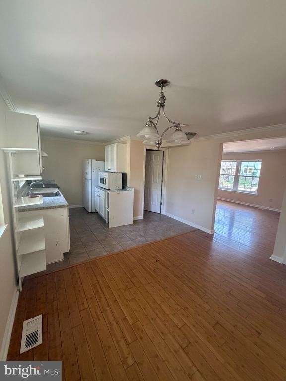 3331 Wyndale Court - Photo 2
