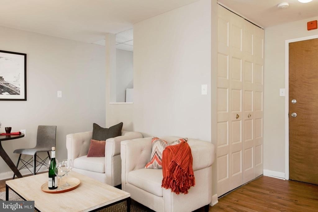 201 S 13th Street - Photo 4