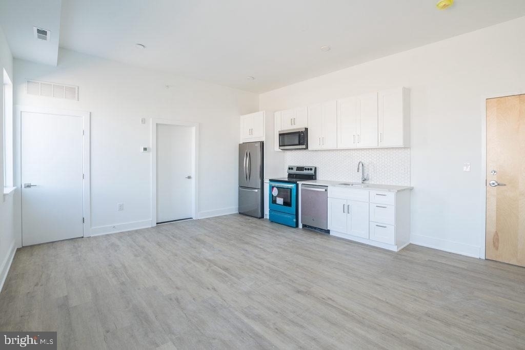 2201 Washington Avenue - Photo 3