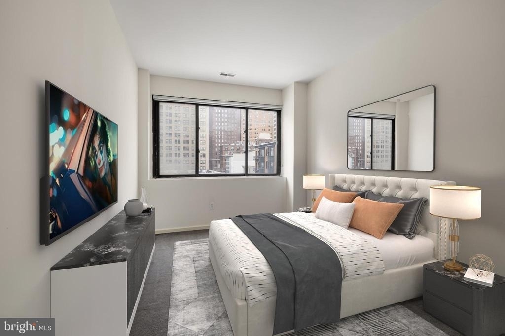 1220 Sansom Street - Photo 3