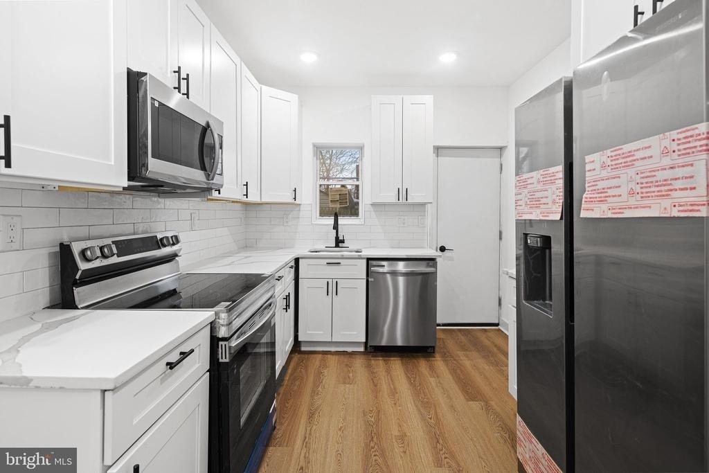 1320 S 26th Street - Photo 2