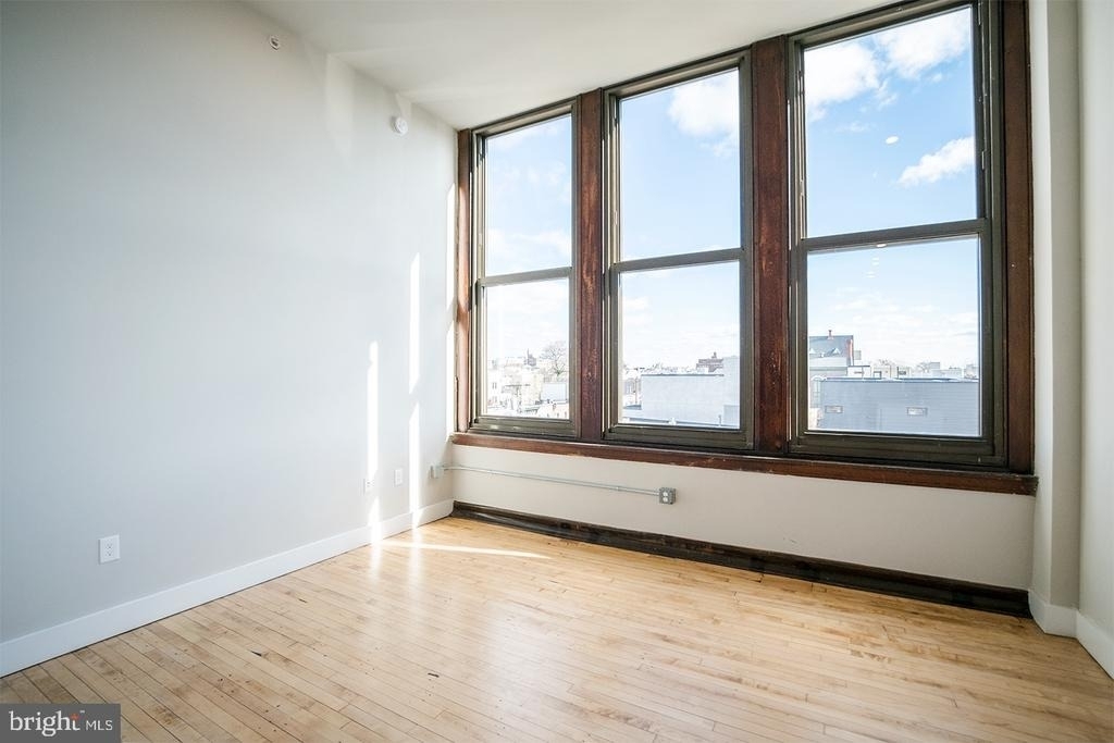 1300 S 19th Street - Photo 1