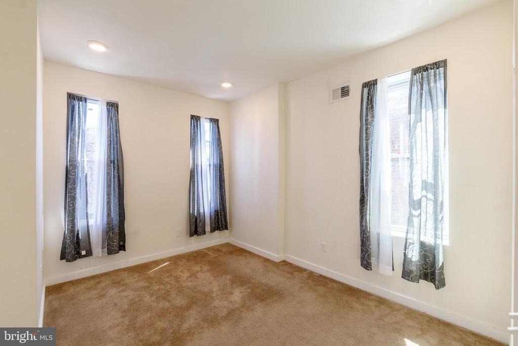 1829 N 27th Street - Photo 13