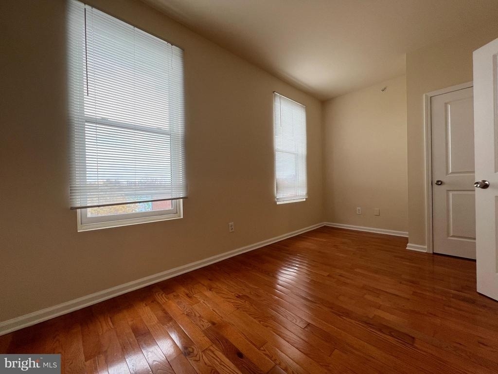 1516 W Diamond Street - Photo 4