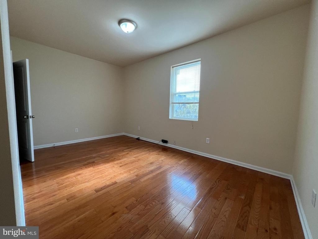 1516 W Diamond Street - Photo 10