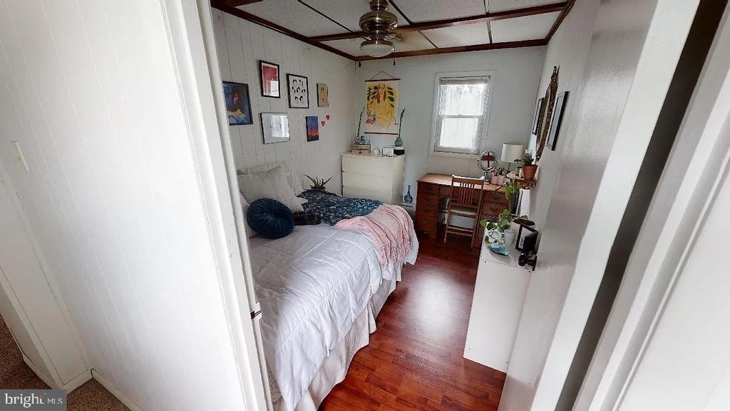 415 E Flora Street - Photo 16