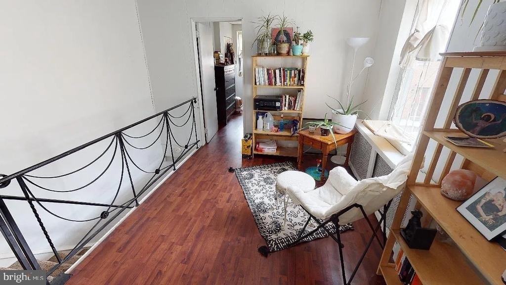 415 E Flora Street - Photo 18