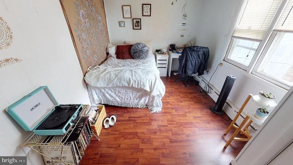 415 E Flora Street - Photo 15