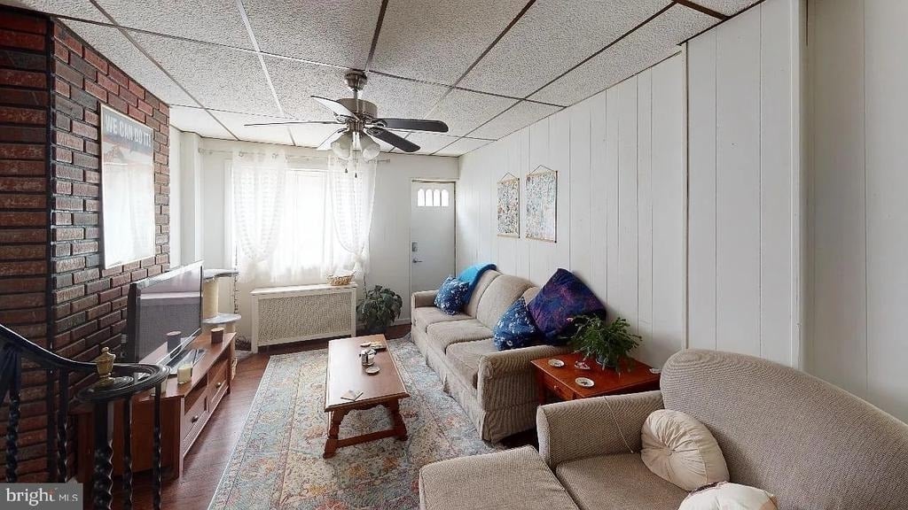 415 E Flora Street - Photo 3