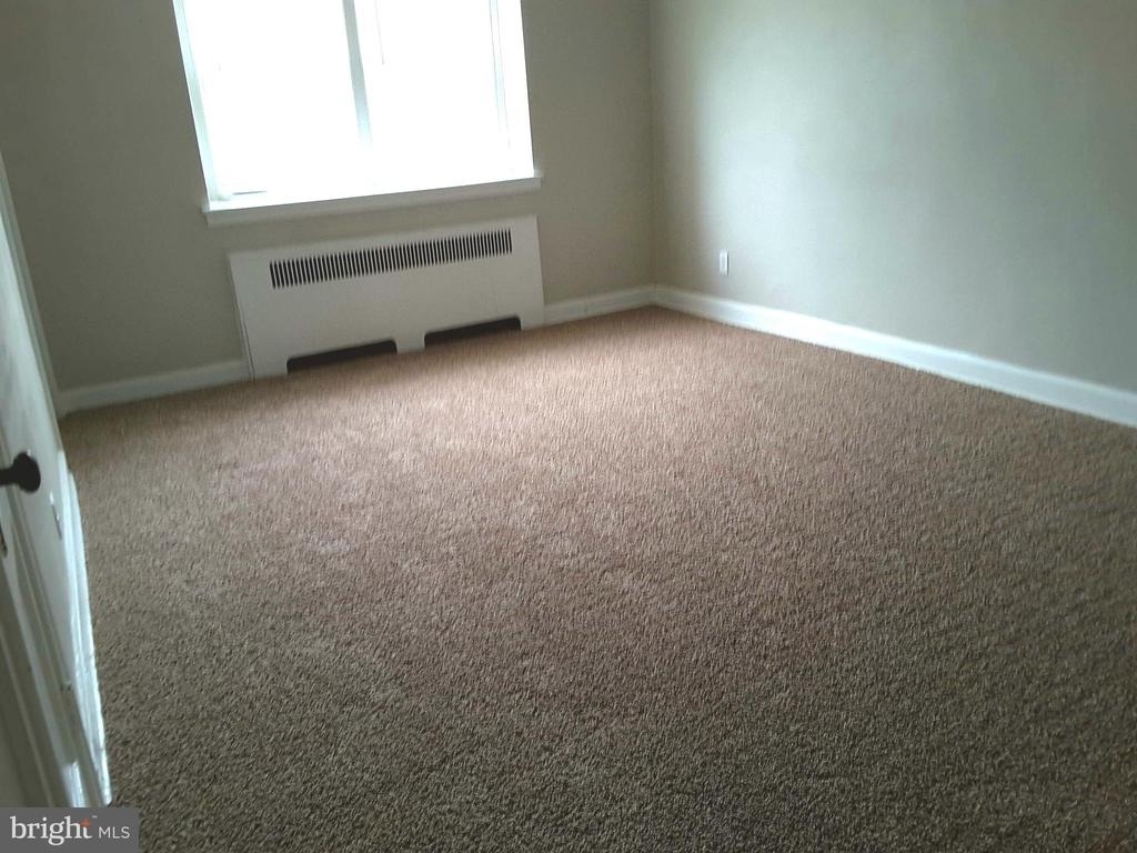 1226 Hellerman Street - Photo 7