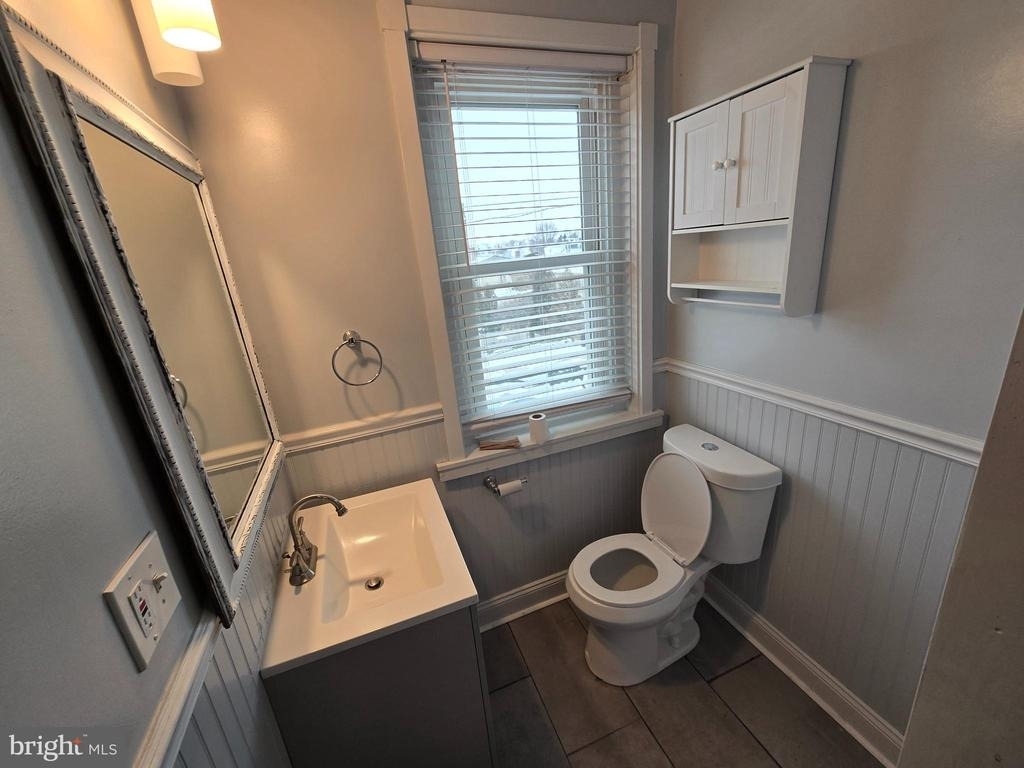 460 Shurs Lane - Photo 8