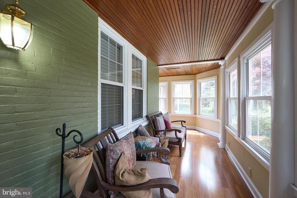 423 N Orange Street - Photo 30