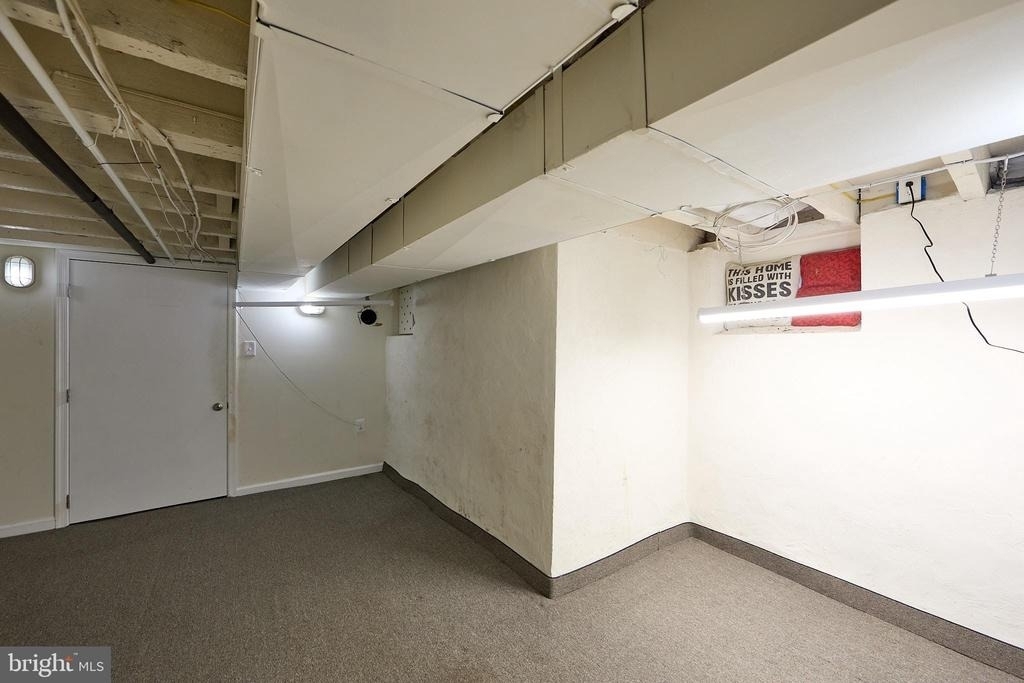 423 N Orange Street - Photo 34