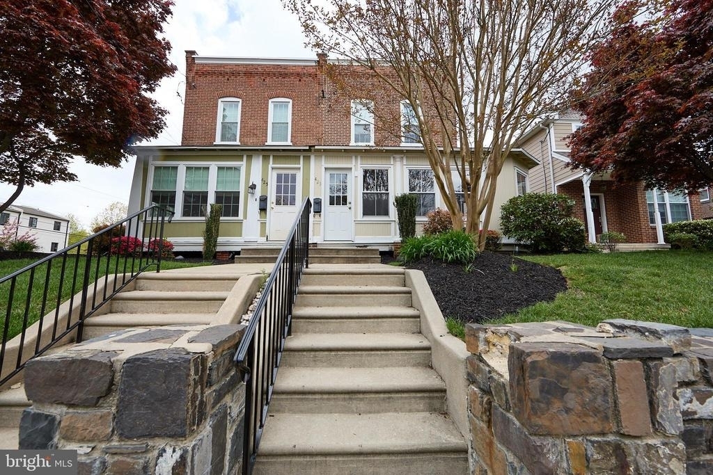 423 N Orange Street - Photo 38