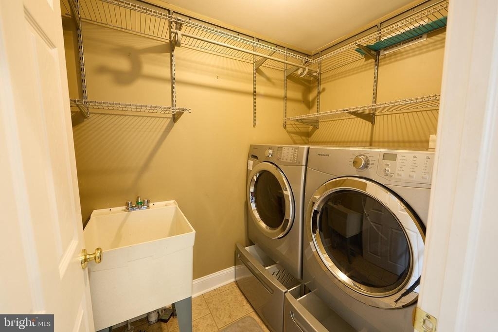 423 N Orange Street - Photo 13