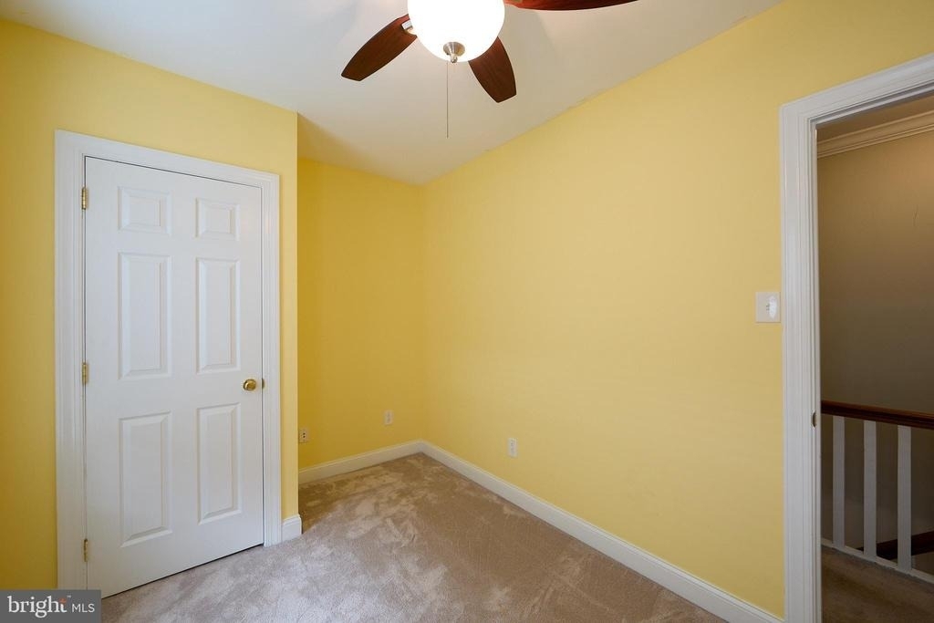 423 N Orange Street - Photo 19