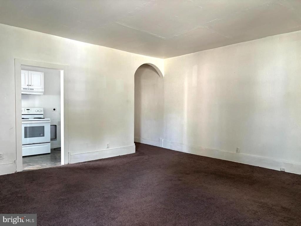 17 Arbutus Avenue - Photo 1