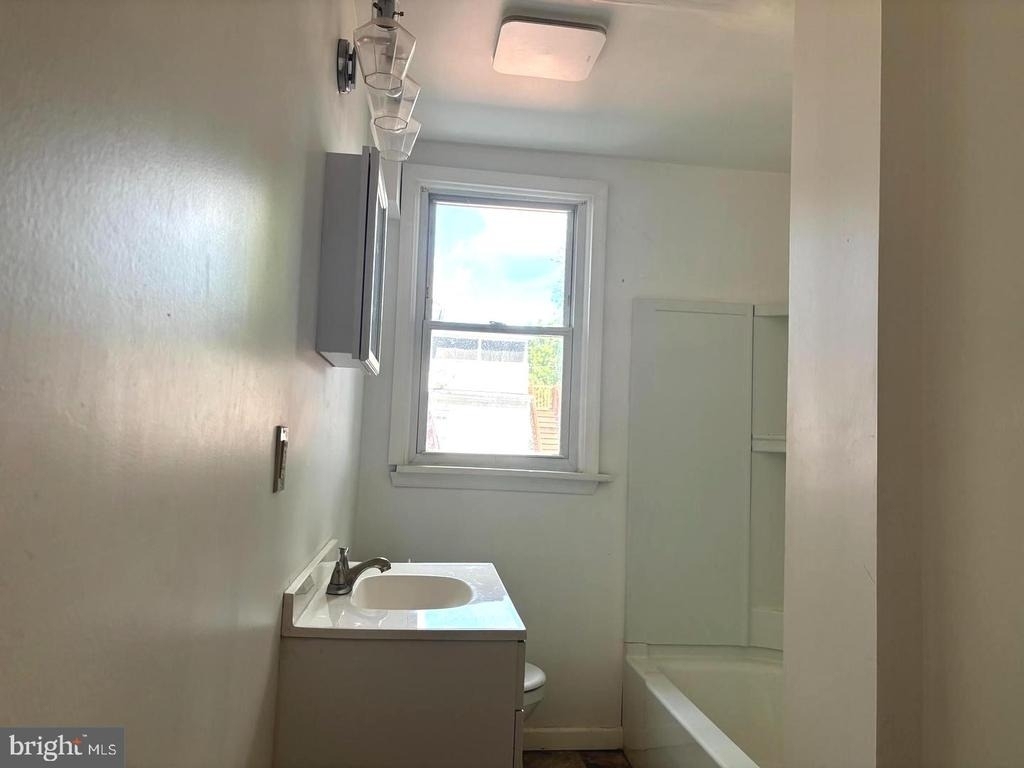 17 Arbutus Avenue - Photo 9