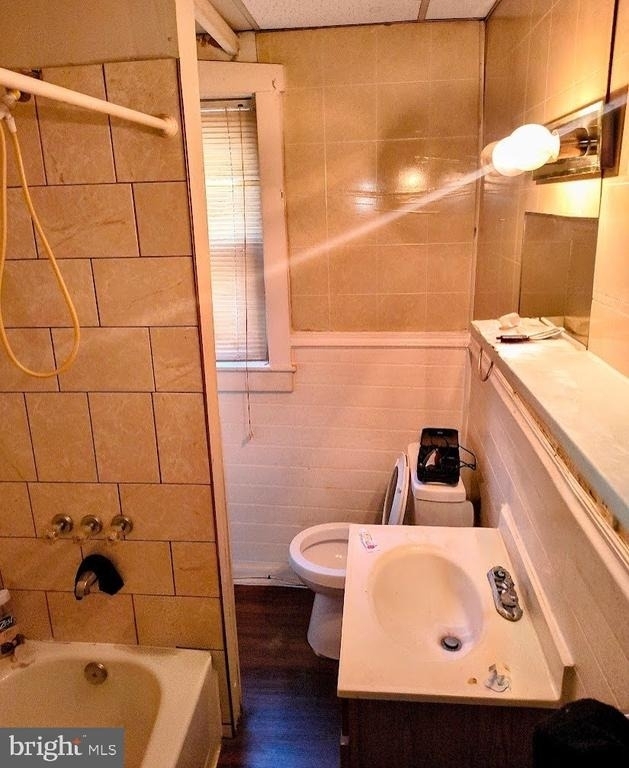 301 W Evesham Avenue - Photo 9