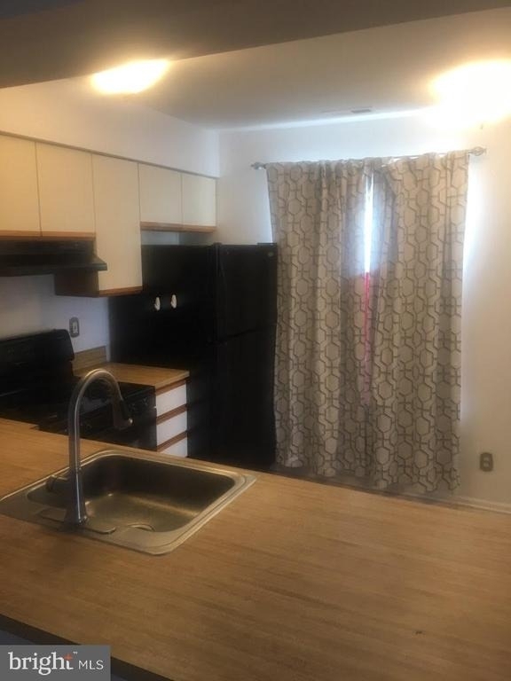 1408 Ralston Drive - Photo 1